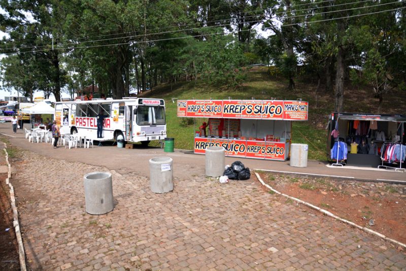 Rodeio Internacional disp&otilde;e de diversas op&ccedil;&otilde;es no ramo de alimenta&ccedil;&atilde;o e com&eacute;rcio