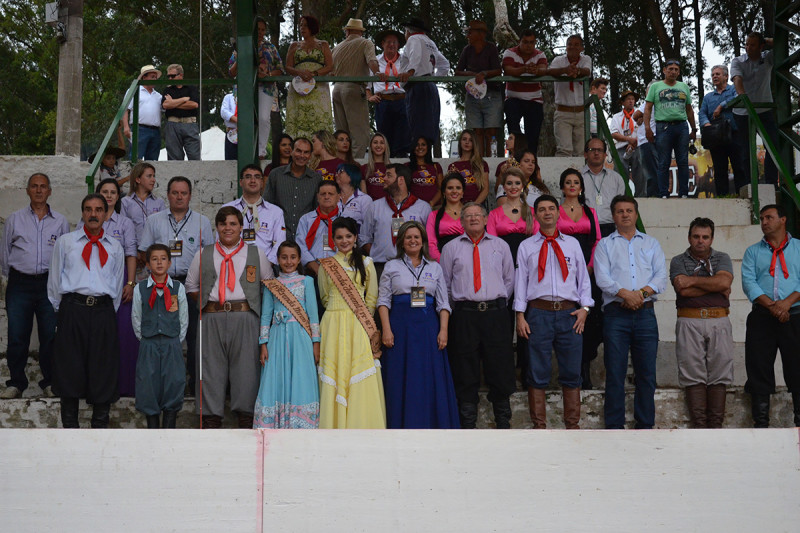 IX Rodeio Internacional de Soledade é aberto oficialmente