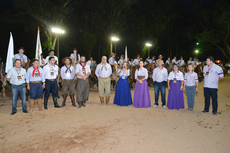 IX Rodeio Internacional de Soledade é aberto oficialmente