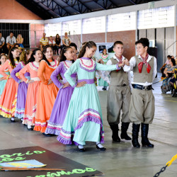 Rodeio 2016 - Dan&ccedil;as Tradicionais