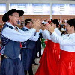 Rodeio 2016 - Dan&ccedil;as Tradicionais