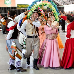 Rodeio 2016 - Dan&ccedil;as Tradicionais