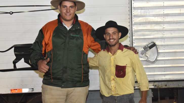 Pablo Frozza e Israel Freitas são os campeões do Laço Duplas Nacional