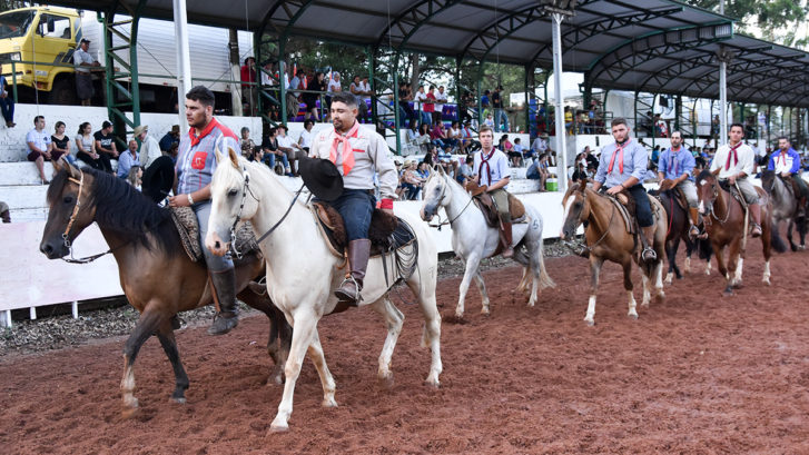 Passo Fundo vence o La&ccedil;o Sele&ccedil;&atilde;o do Rodeio Internacional de Soledade