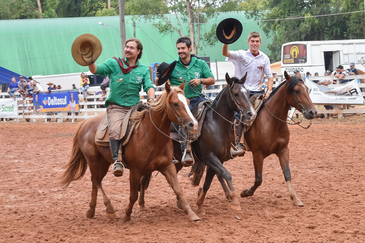 Autom&oacute;vel da prova Preciosidades do La&ccedil;o &eacute; dividido entre tr&ecirc;s la&ccedil;adores