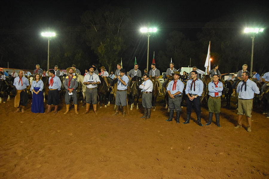 Aberto oficialmente um dos maiores rodeios do Rio Grande do Sul