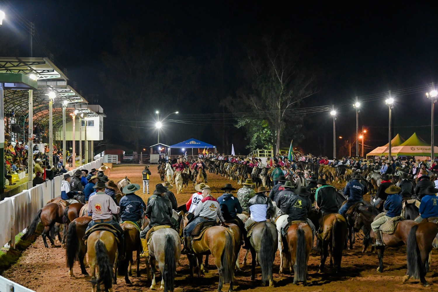 Aberto oficialmente o XIV Rodeio Internacional de Soledade